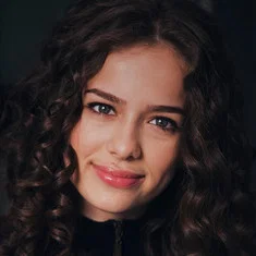 Ариана Инженер