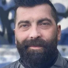 Andy John Noble