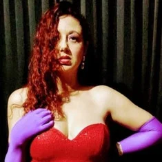 Roberta Gomes (Betah Singer)