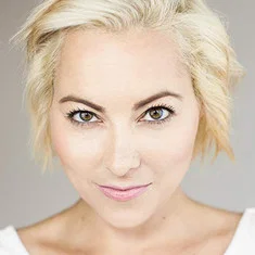 Nicki Burke
