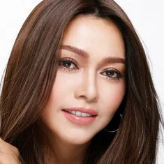 Wipawee Charoenpura