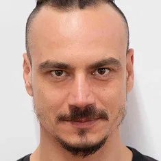 Ulaş Akşit