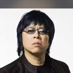 梁经伦