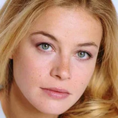 Анна Суарес