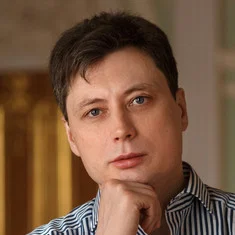 Игорь Лесов