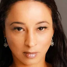 Eliane Reis