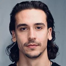 Manny Tsakanika