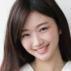 Crystal Yen