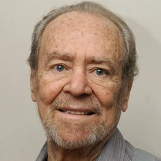 Marco Julio Linares