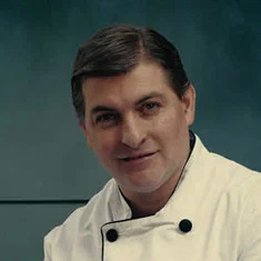 César Román