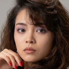 Kang Ri-na