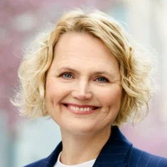 Anna-Karin Hatt