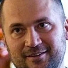 Илья Овсенев