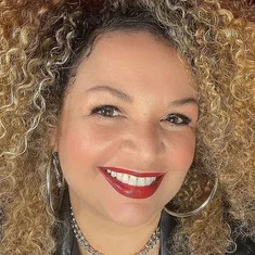 Davina Robinson
