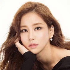 Kim Joo Ri