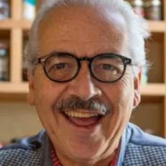 Julián Estrada