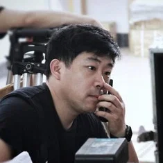 李伟