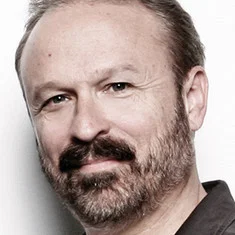 Daryl Stuermer