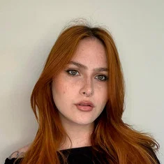 Amanda Toth