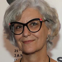 Ana Luíza Azevedo
