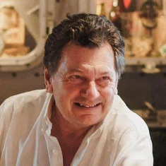 Vedat Milor