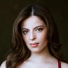 Victoria Tomazelli