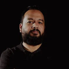 Luis Flores