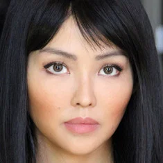 Elizabeth Tan