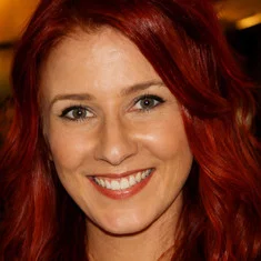 Chantelle Naude