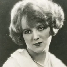Pauline Garon