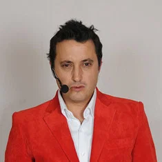Andrés López