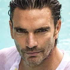 Julián Gil