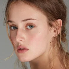 Anna van Patten