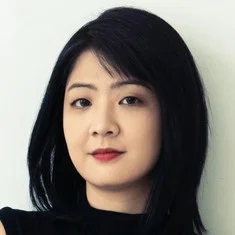 Flora Linghwa Huang