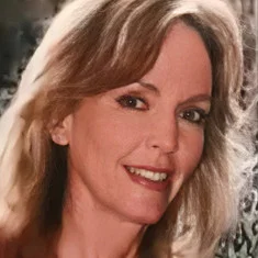 Cynthia Coury Lagow