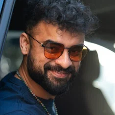 Tovino Thomas