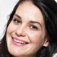 Esther Gombau