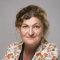 Julie Brochen