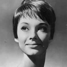 Людмила Савельева