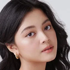 Yoriko Angeline