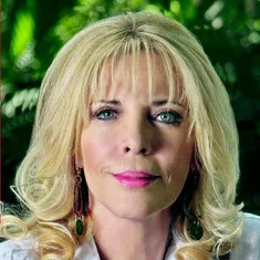 Carmelina Encinas