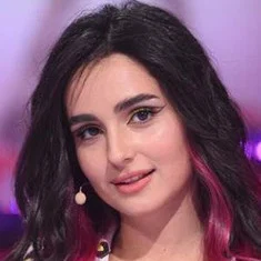 Анна Тринчер