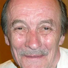 Оливер Смит