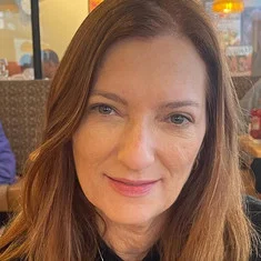 Miriam Ficher