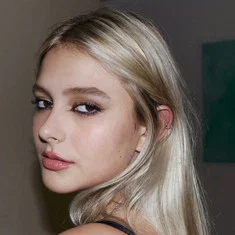 Laura Schadeck
