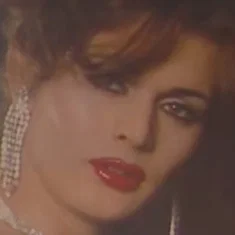 Eva Pérez de los Cobos Ávila