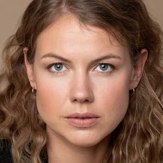 Laura Niils