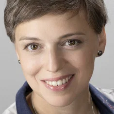 Нелли Уварова
