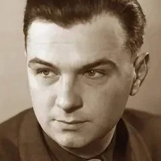 Дмитрий Дубов