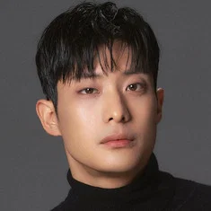 Lee Myeong-ro